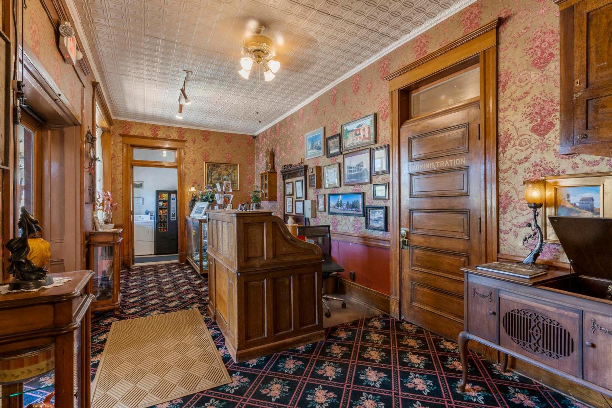 Hotel Cripple Creek Hospitality House & Travel Park Extérieur photo