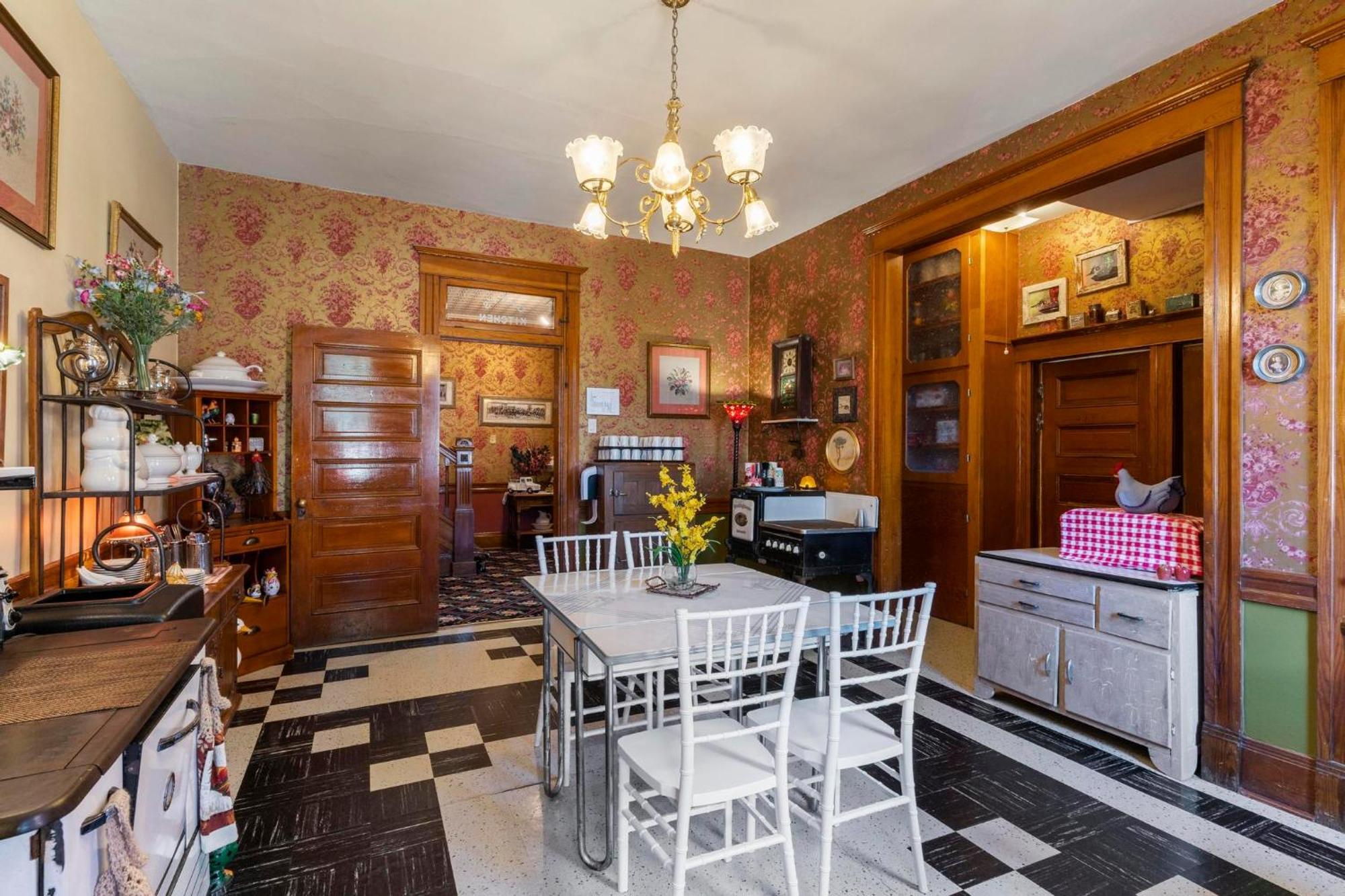 Hotel Cripple Creek Hospitality House & Travel Park Extérieur photo