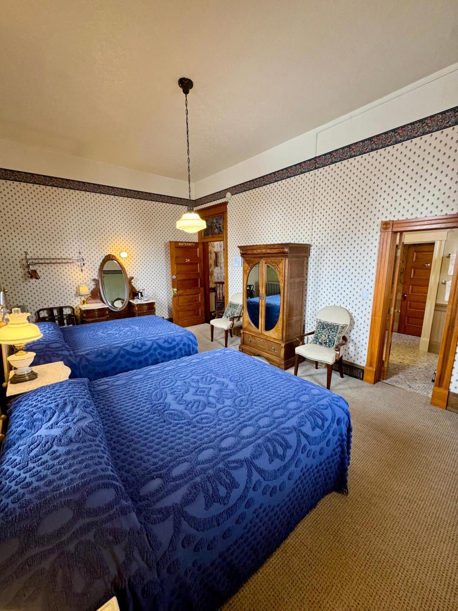 Hotel Cripple Creek Hospitality House & Travel Park Extérieur photo